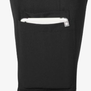 Figs Men's Axim Cargo Scrub Pants - Black